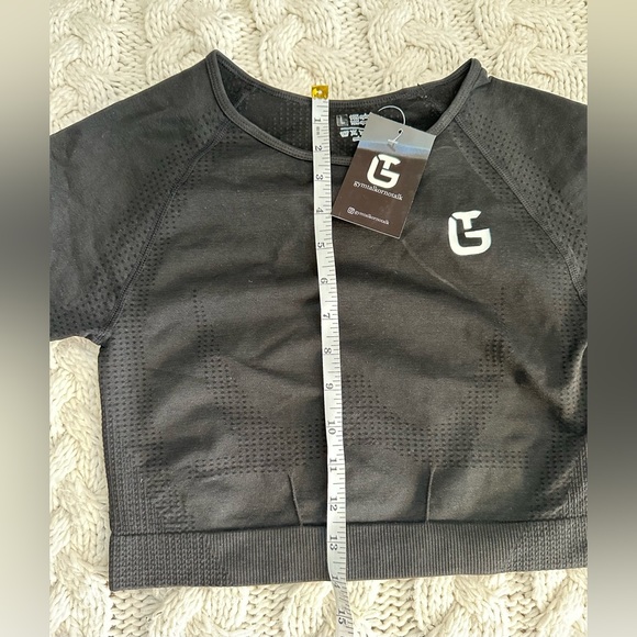 ✨GymTalk Women’s two piece athletic gym wear good/fair condition with tags.✨ - Picture 4 of 8